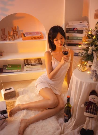 《沉香如屑》在线观看免费完整版_吉吉电影在线观看
