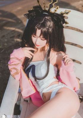 一边摸进内裤一边亲视频_剧情片免费在线播放
