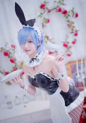 天降少女孩子从2楼掉未增删_高清全集在线观看